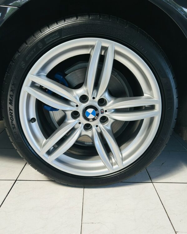 BMW SERIE 5 MSPORT – Image 16